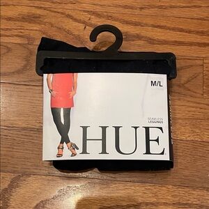 HUE Black Seamless Leggings